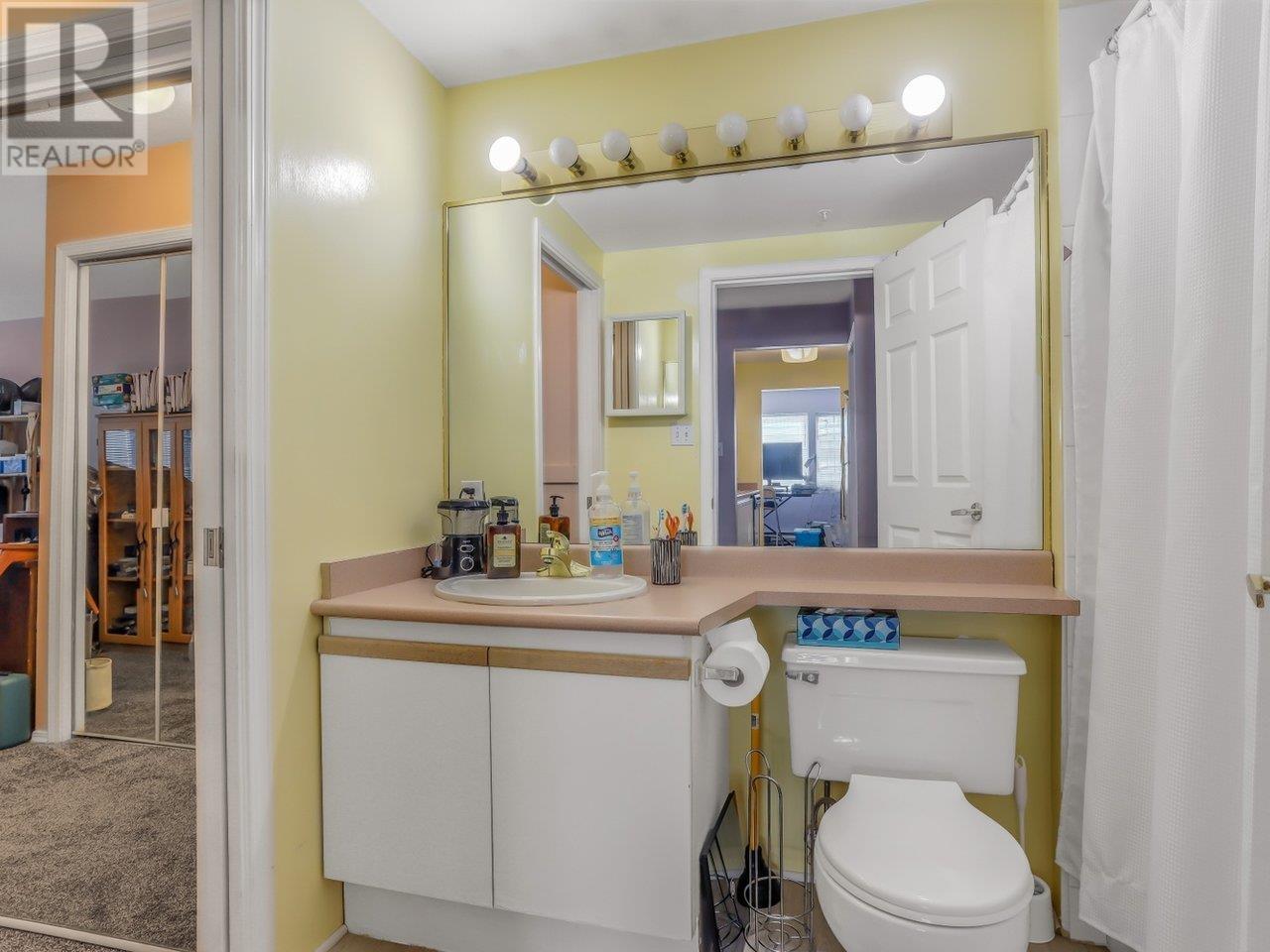 302 55 Blackberry Drive, New Westminster, British Columbia  V3L 5S7 - Photo 13 - R2812647