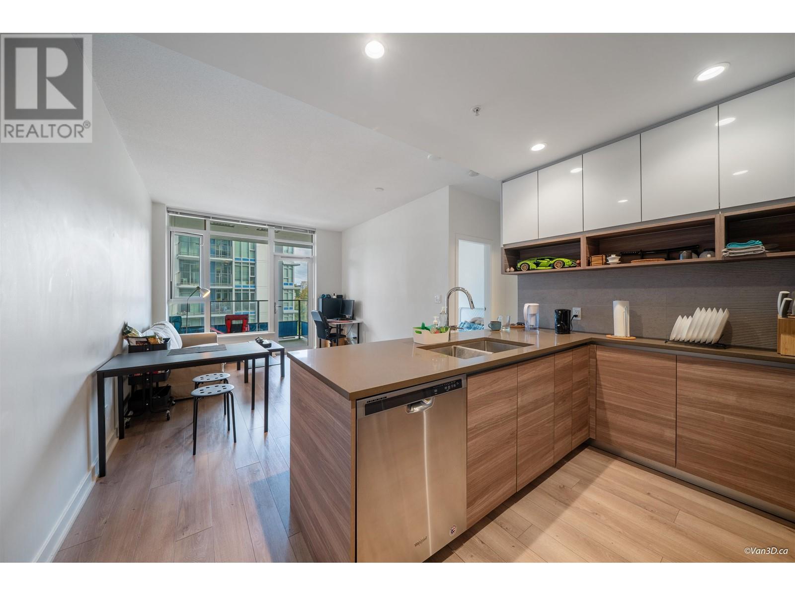401 8850 University Crescent, Burnaby, British Columbia  V5A 4Y8 - Photo 5 - R2825470