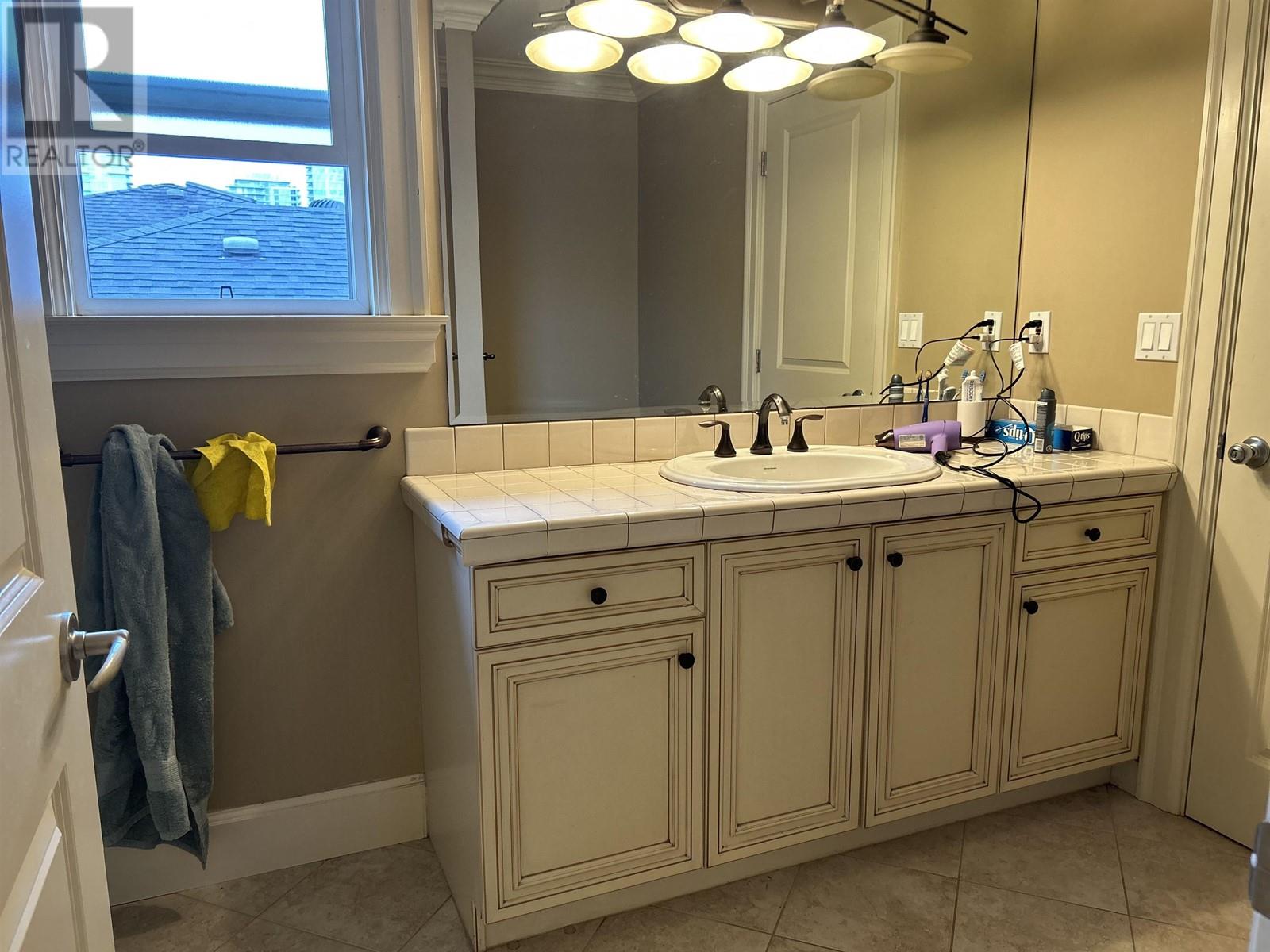 733 W 66th Avenue, Vancouver, British Columbia  V6P 2R4 - Photo 13 - R2825614