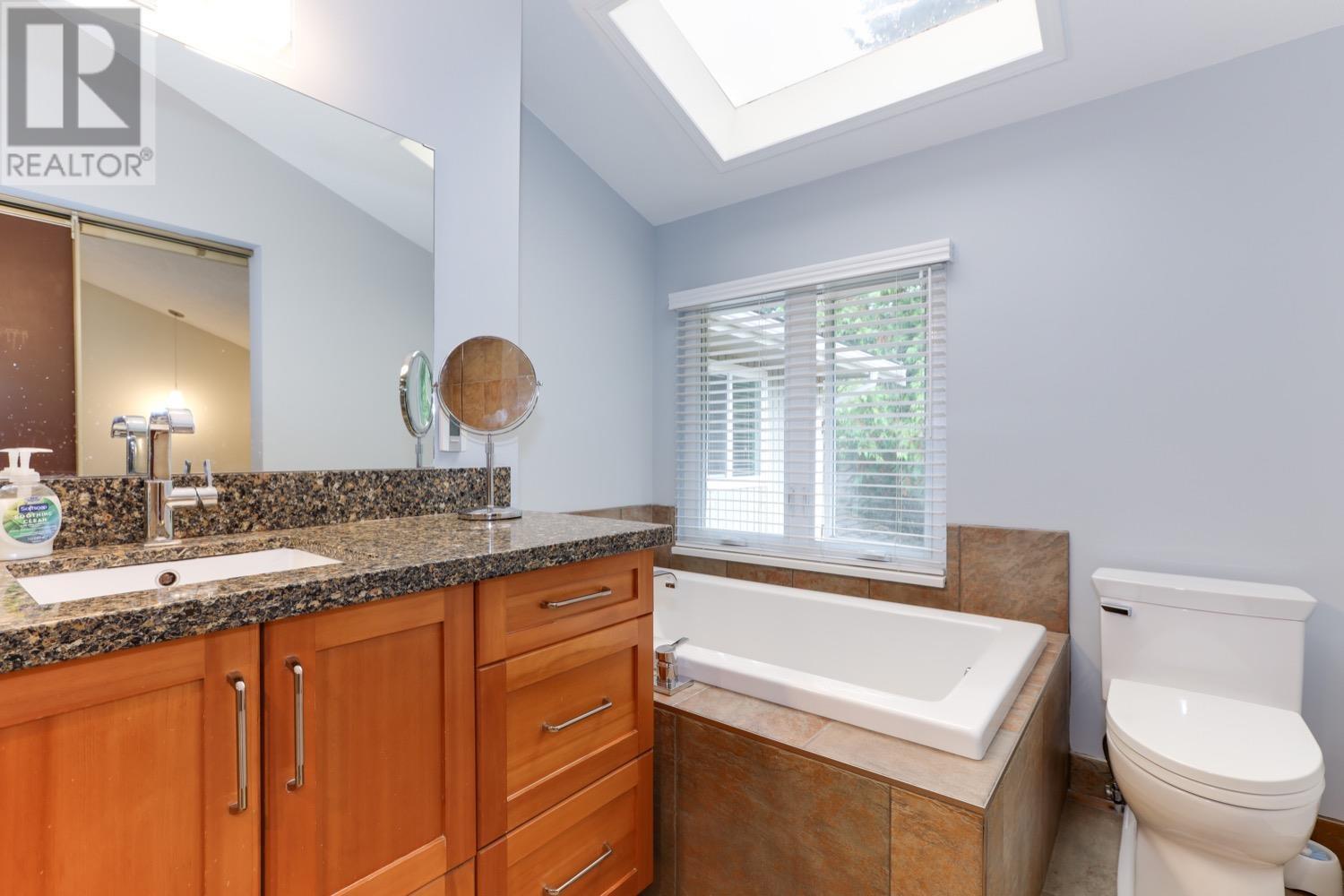 331 53a Street, Delta, British Columbia  V4M 3C7 - Photo 23 - R2826174