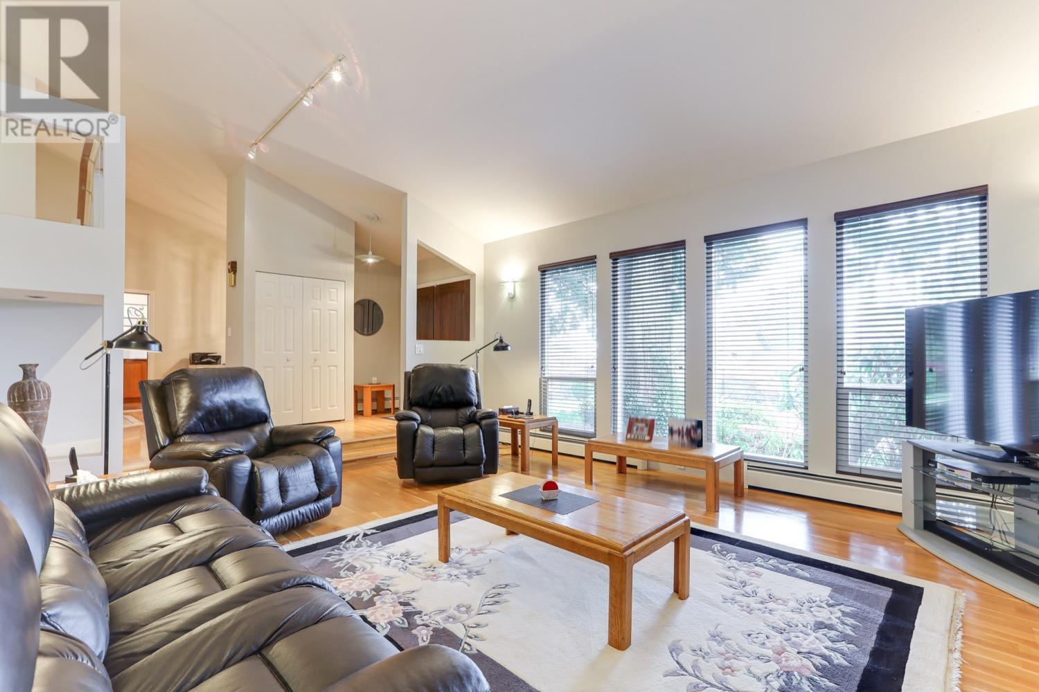 331 53a Street, Delta, British Columbia  V4M 3C7 - Photo 8 - R2826174