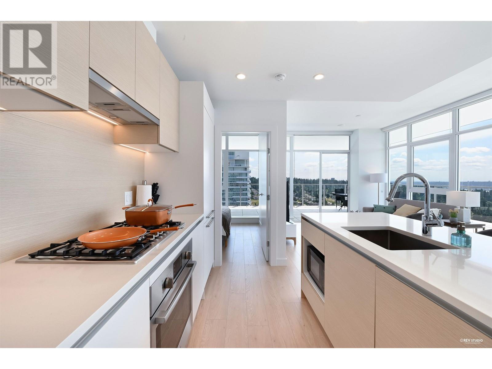 2802 652 Whiting Way, Coquitlam, British Columbia  V3J 0K3 - Photo 9 - R2826564