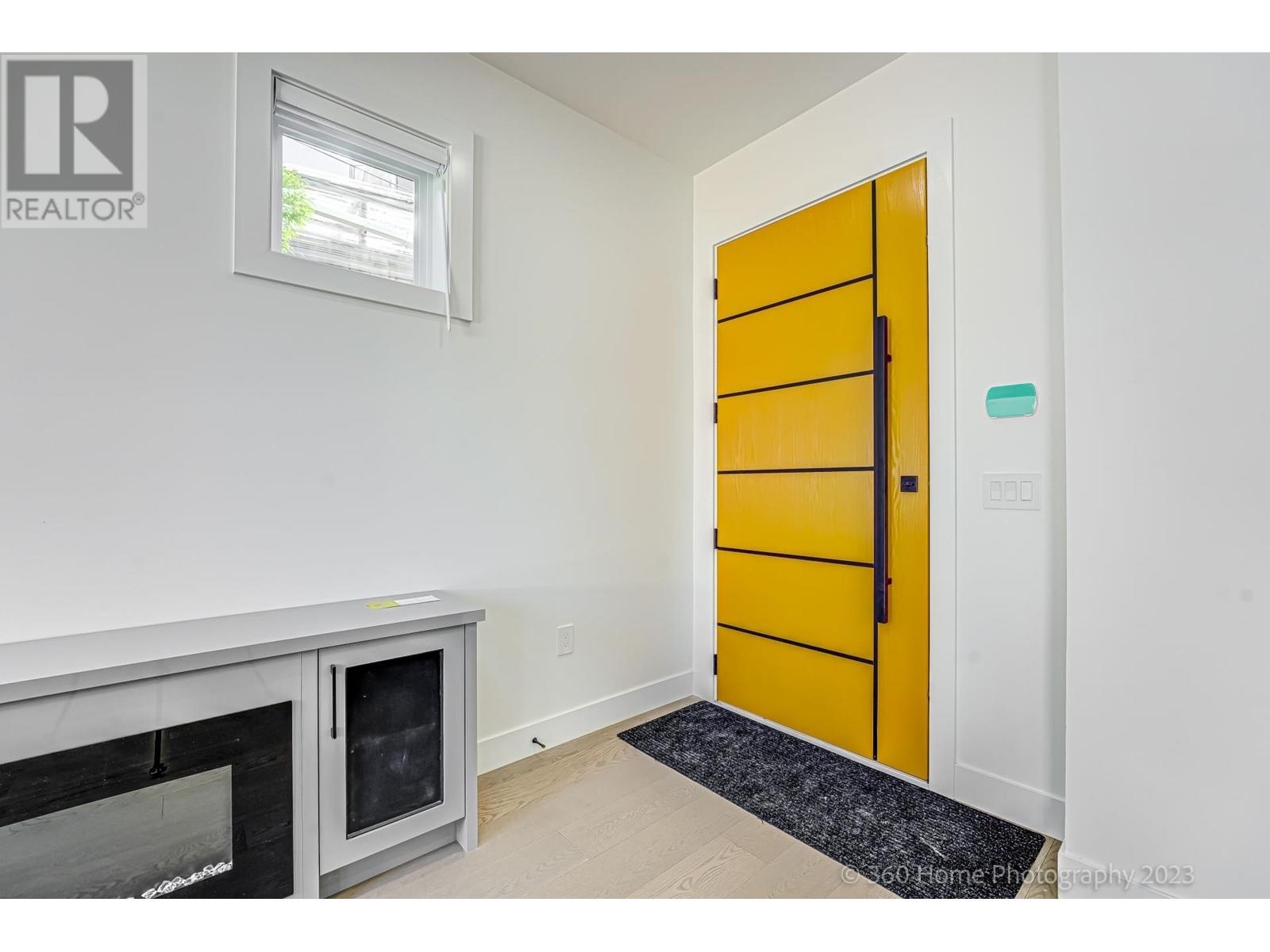 2831 Mcgill Street, Vancouver, British Columbia  V5K 1H7 - Photo 3 - R2789757