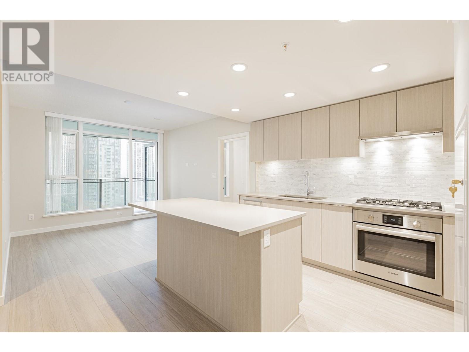 1307 1182 WESTWOOD STREET, coquitlam, British Columbia