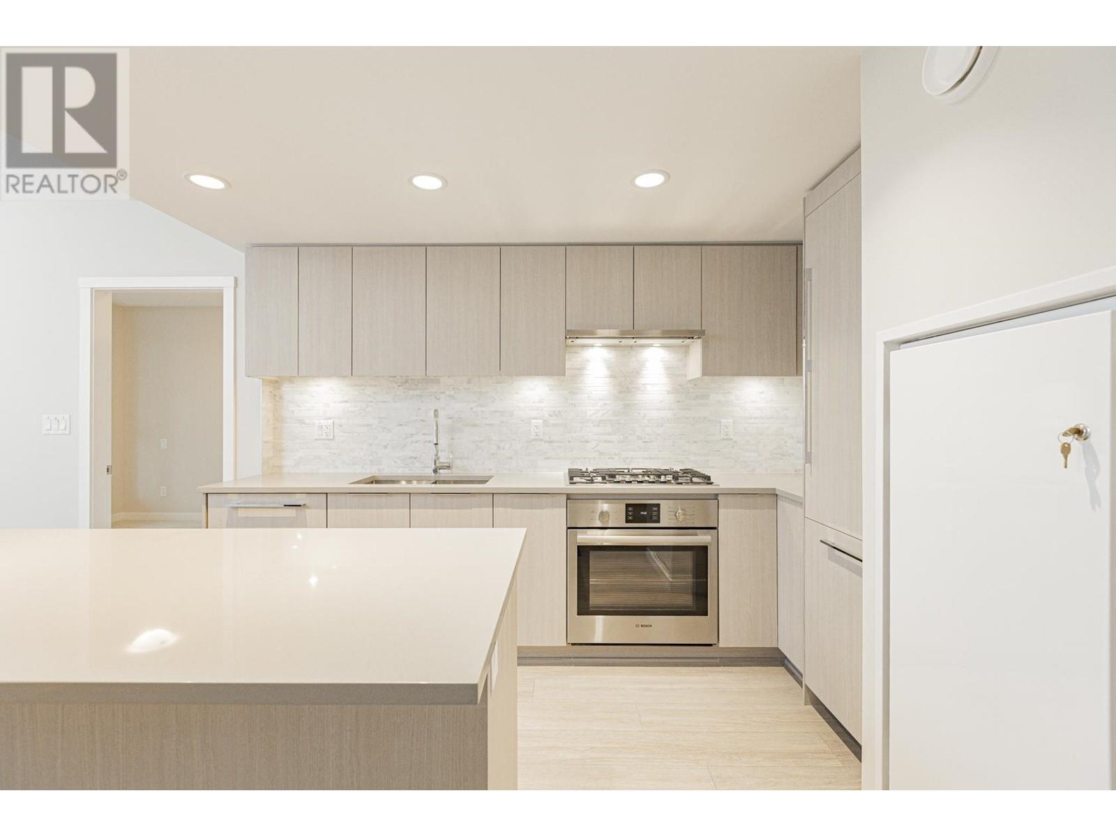 1307 1182 Westwood Street, Coquitlam, British Columbia  V3B 0T9 - Photo 2 - R2826642
