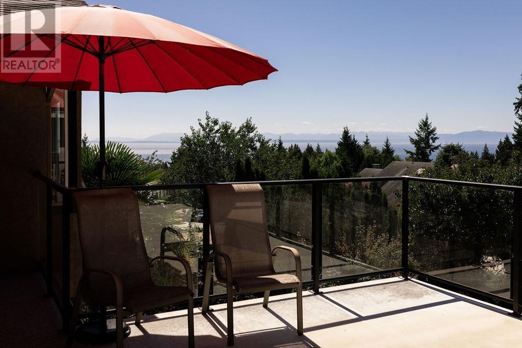 496 OCEAN VIEW DRIVE, gibsons, British Columbia