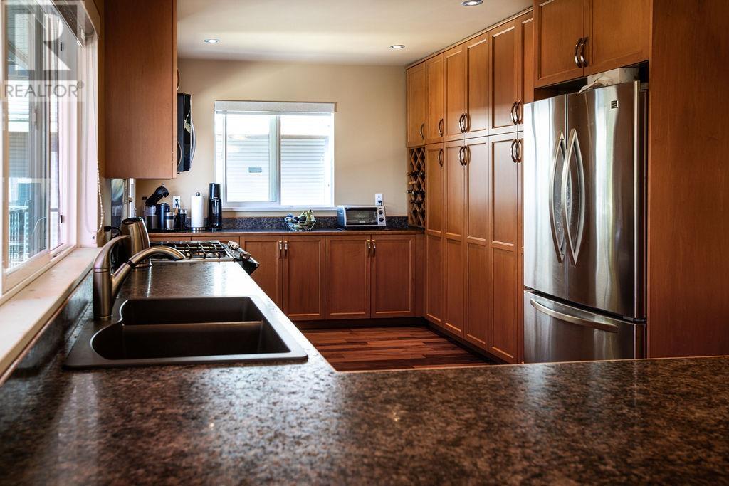 496 Ocean View Drive, Gibsons, British Columbia  V0N 1V5 - Photo 14 - R2826649