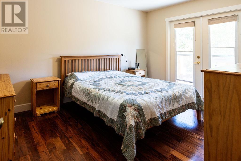 496 Ocean View Drive, Gibsons, British Columbia  V0N 1V5 - Photo 25 - R2826649