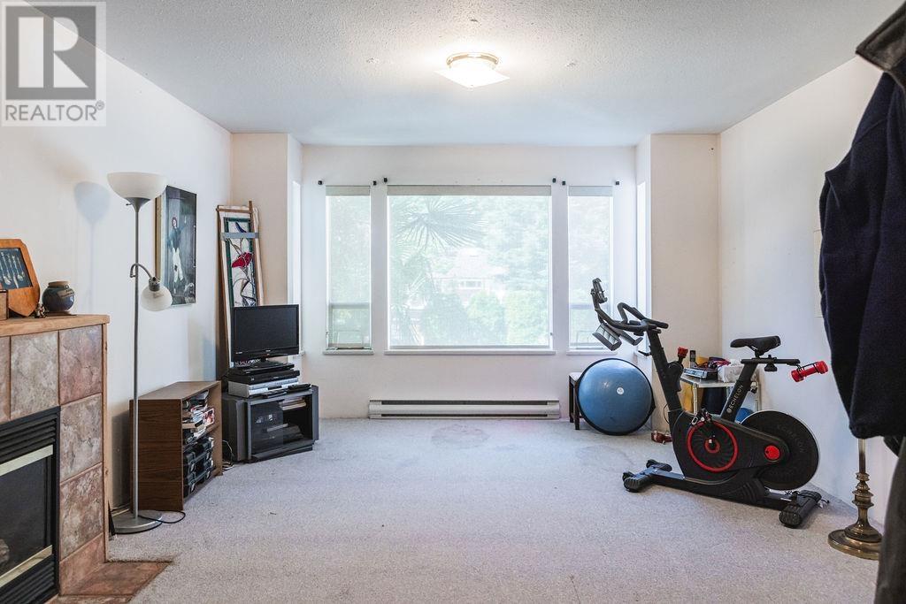 496 Ocean View Drive, Gibsons, British Columbia  V0N 1V5 - Photo 7 - R2826649
