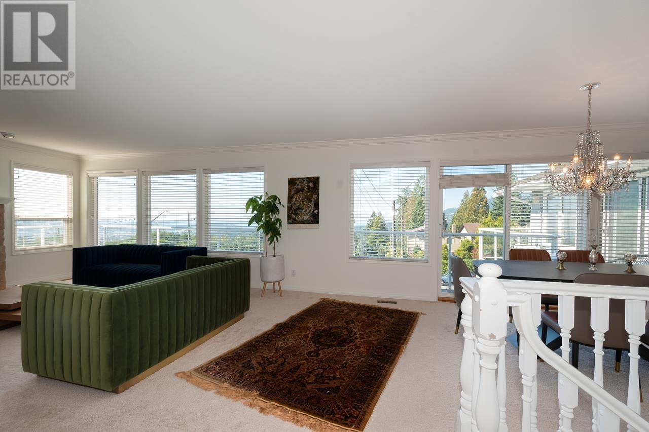 3808 Lonsdale Avenue, North Vancouver, British Columbia  V7N 3K6 - Photo 4 - R2818979