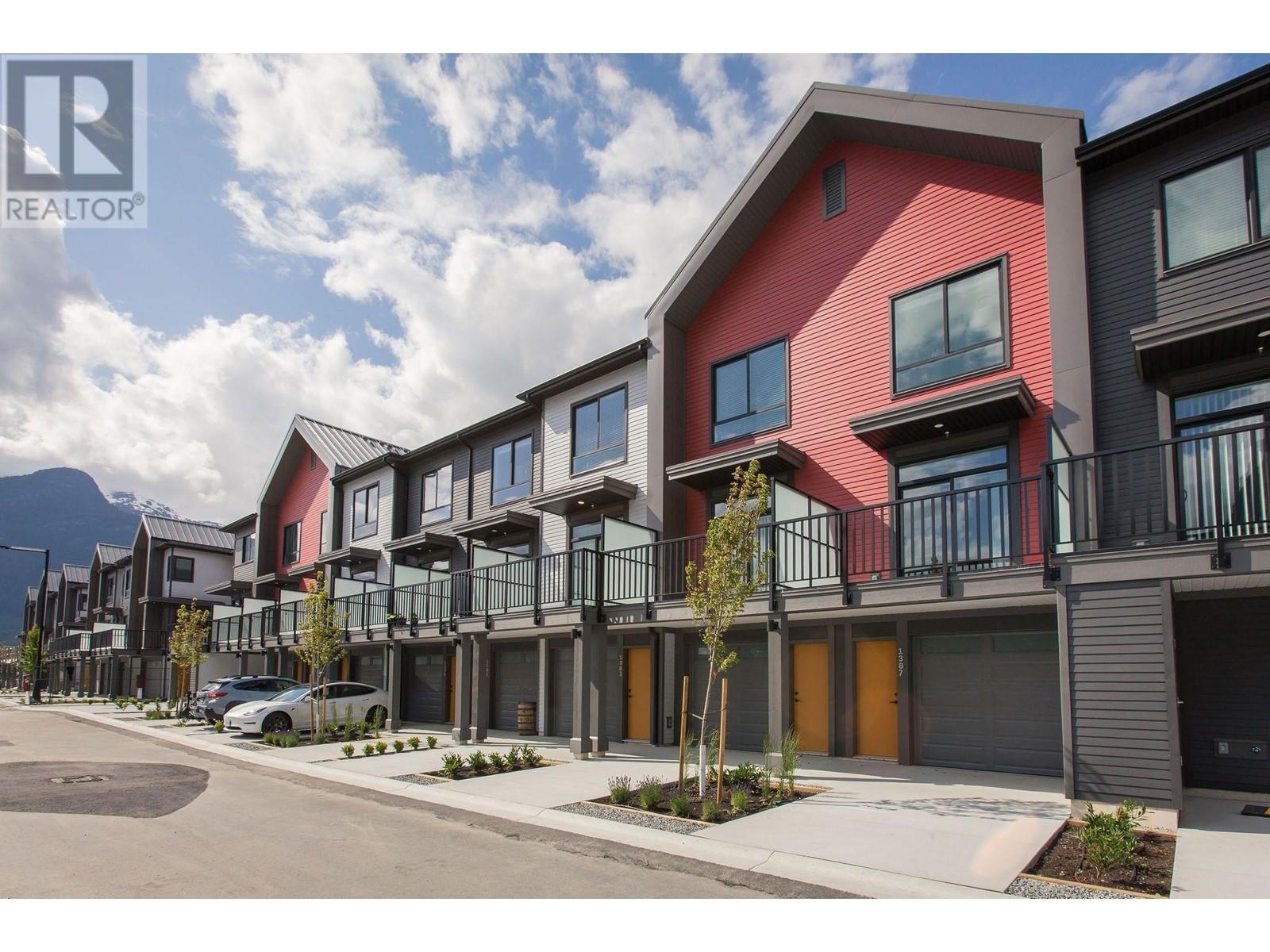 1383 VALLEYSIDE PLACE, squamish, British Columbia