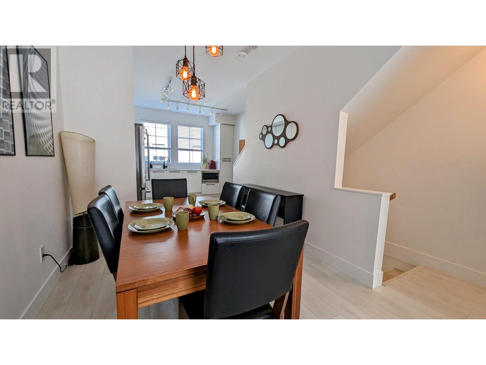 1383 Valleyside Place, Squamish, British Columbia  V8B 1A8 - Photo 10 - R2824982