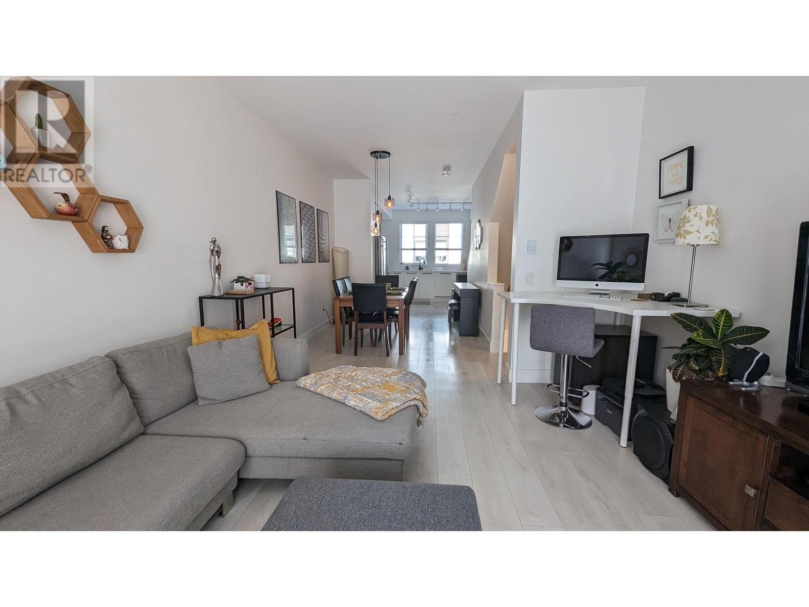 1383 Valleyside Place, Squamish, British Columbia  V8B 1A8 - Photo 9 - R2824982