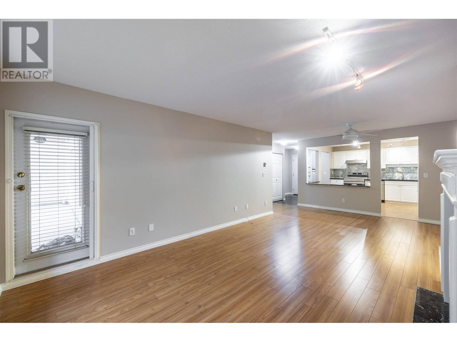 207 7231 Antrim Avenue, Burnaby, British Columbia  V5J 5H5 - Photo 7 - R2825279