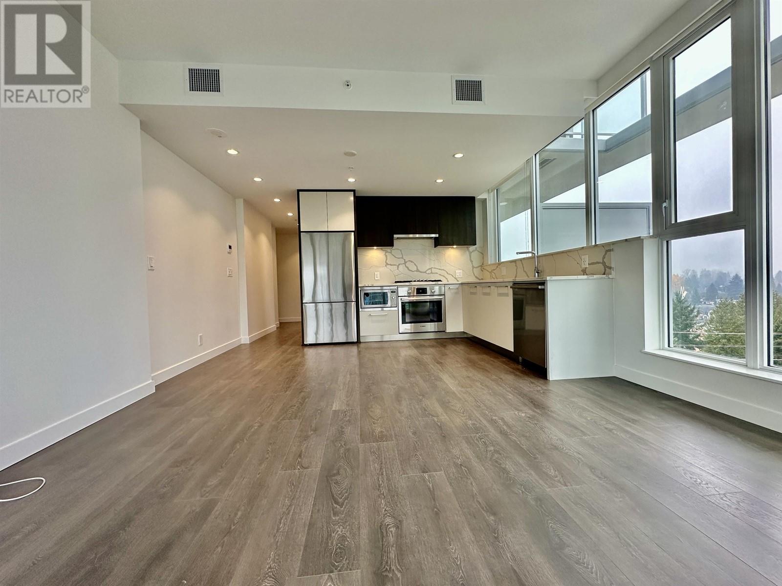 807 567 Clarke Road, Coquitlam, British Columbia  V3J 0K7 - Photo 2 - R2824459