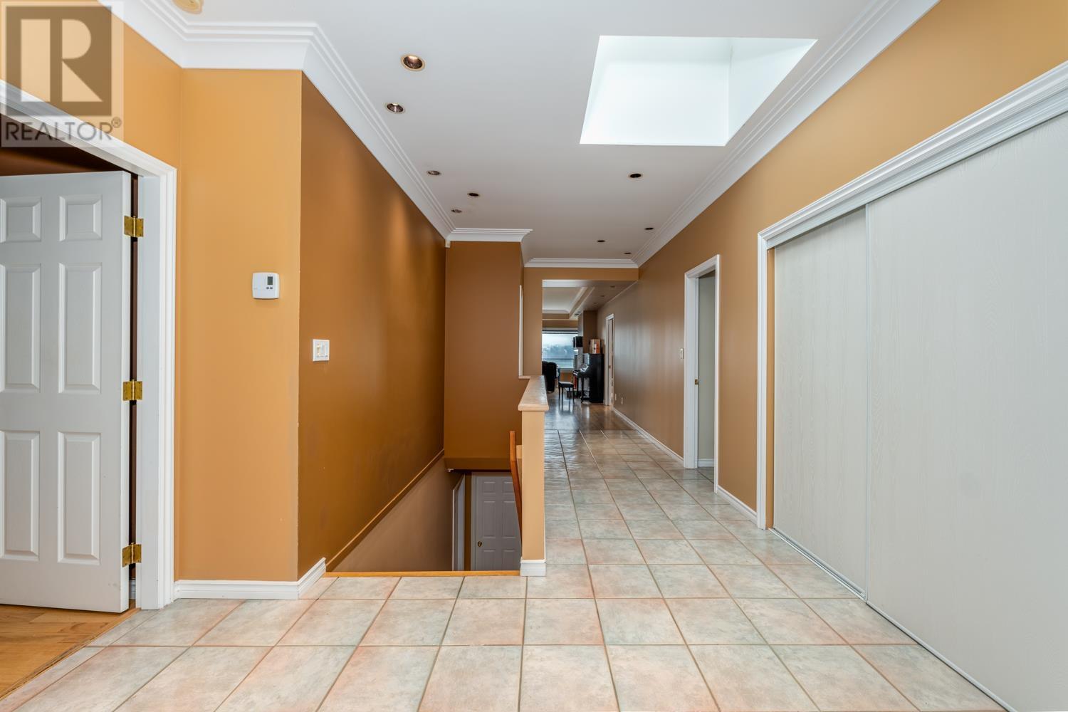 350 Kelvin Grove Way, Lions Bay, British Columbia  V0N 2E0 - Photo 3 - R2825686