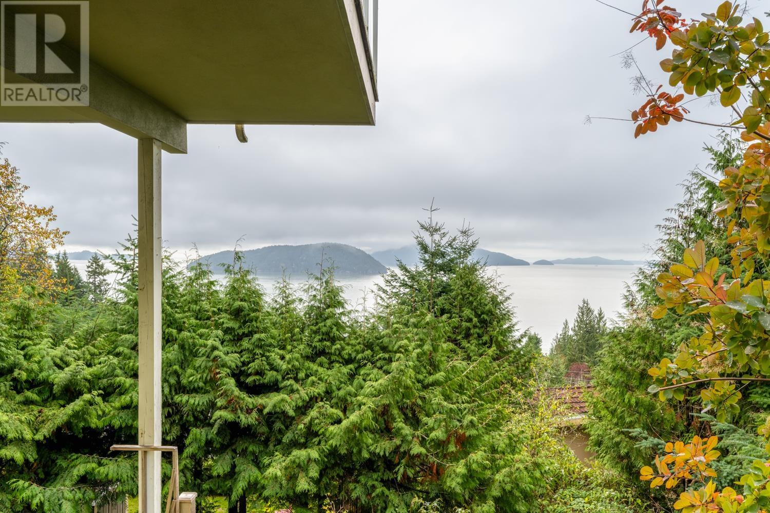 350 Kelvin Grove Way, Lions Bay, British Columbia  V0N 2E0 - Photo 20 - R2825686