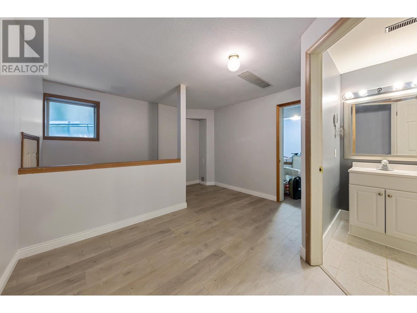 2249 Monashee Court, Coquitlam, British Columbia  V3K 6P7 - Photo 33 - R2825540