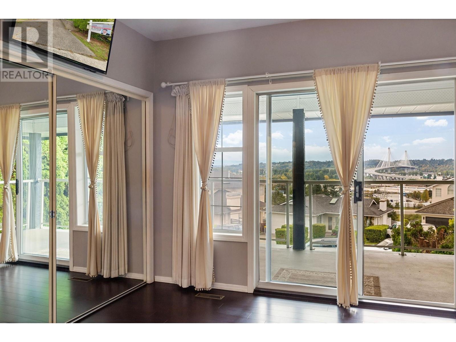 2249 Monashee Court, Coquitlam, British Columbia  V3K 6P7 - Photo 6 - R2825540