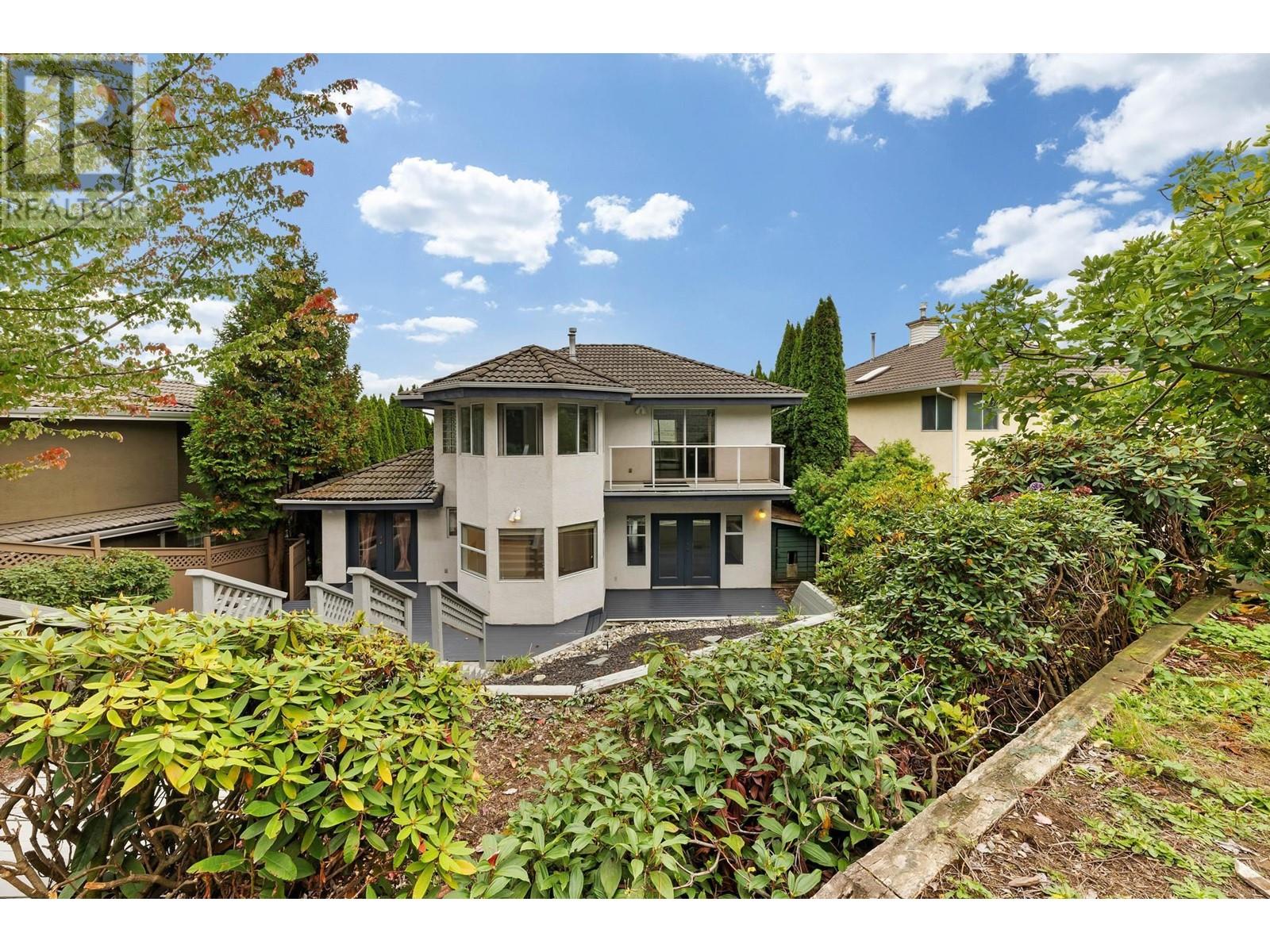 2249 Monashee Court, Coquitlam, British Columbia  V3K 6P7 - Photo 2 - R2825540