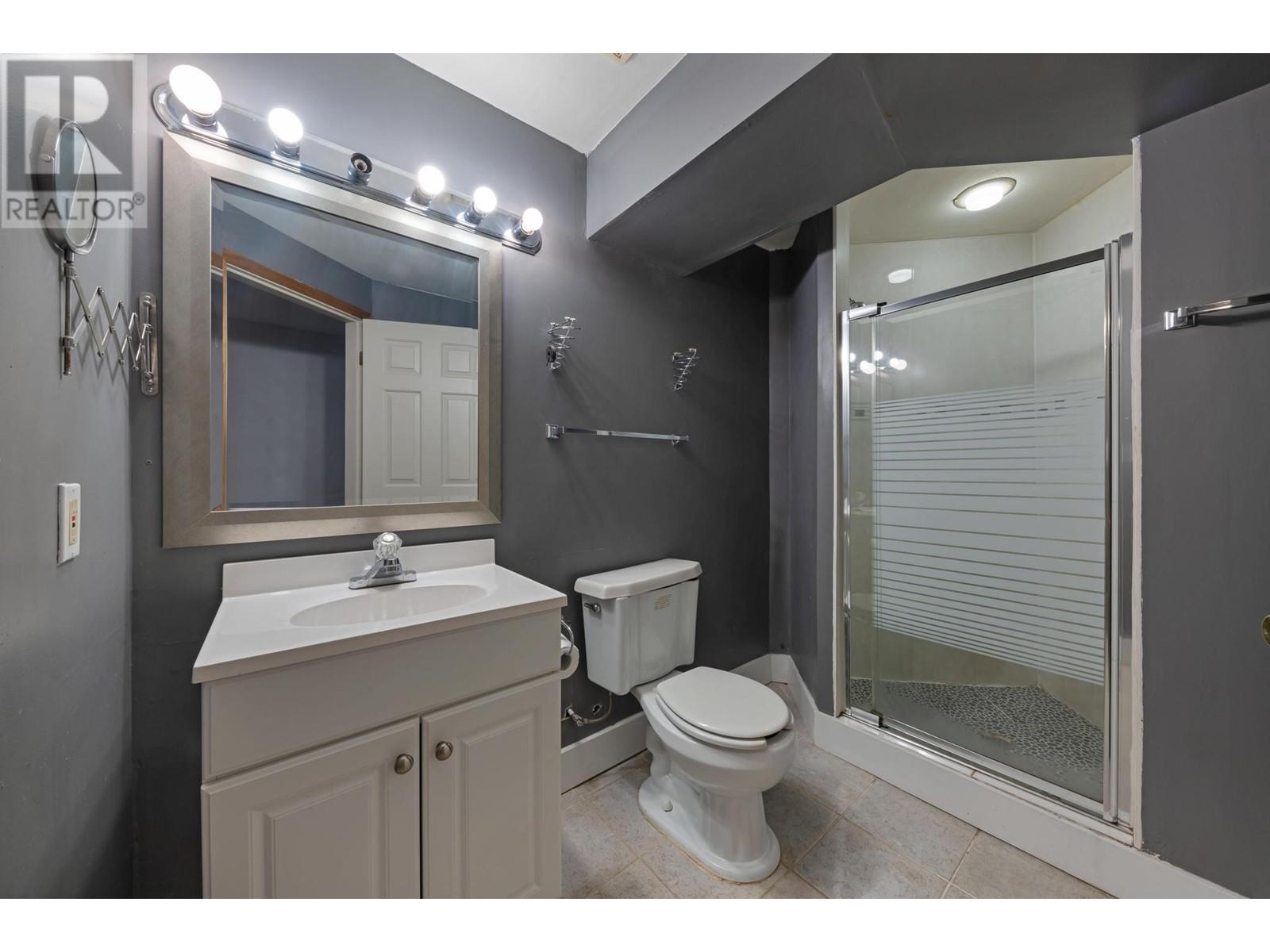 2249 Monashee Court, Coquitlam, British Columbia  V3K 6P7 - Photo 34 - R2825540