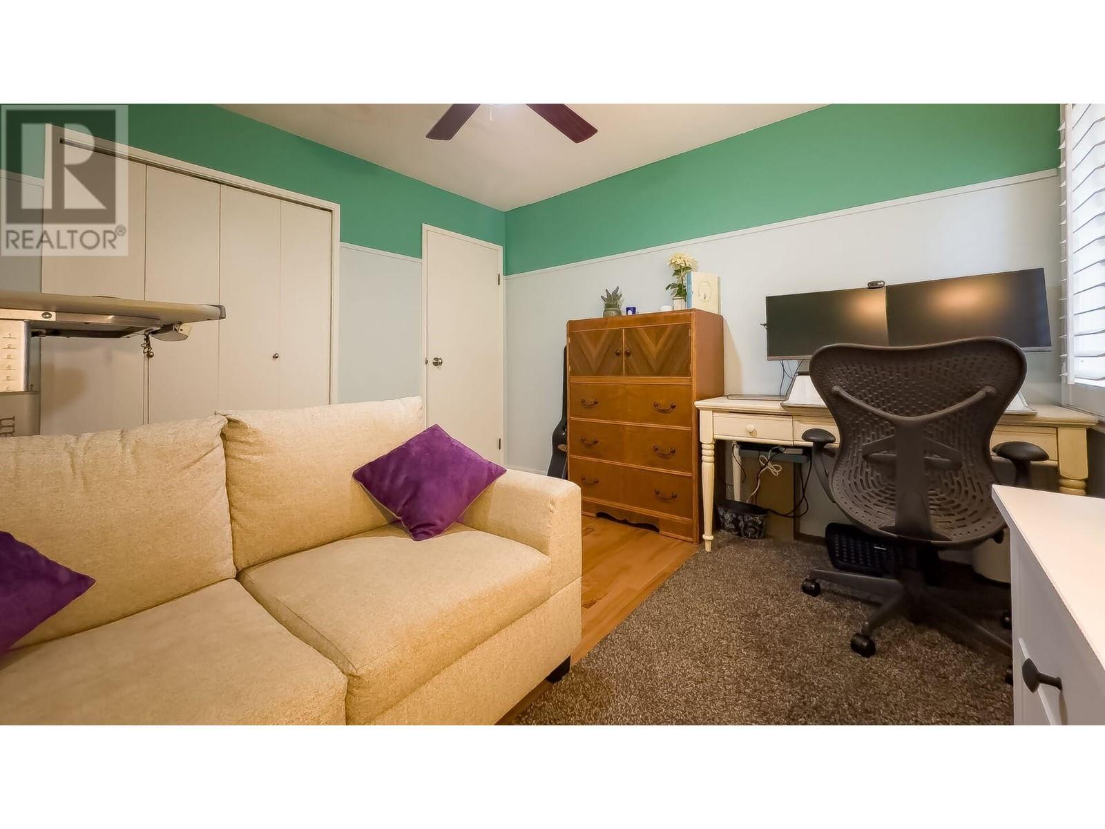 8531 Woodtrail Place, Burnaby, British Columbia  V5A 4A9 - Photo 28 - R2825002