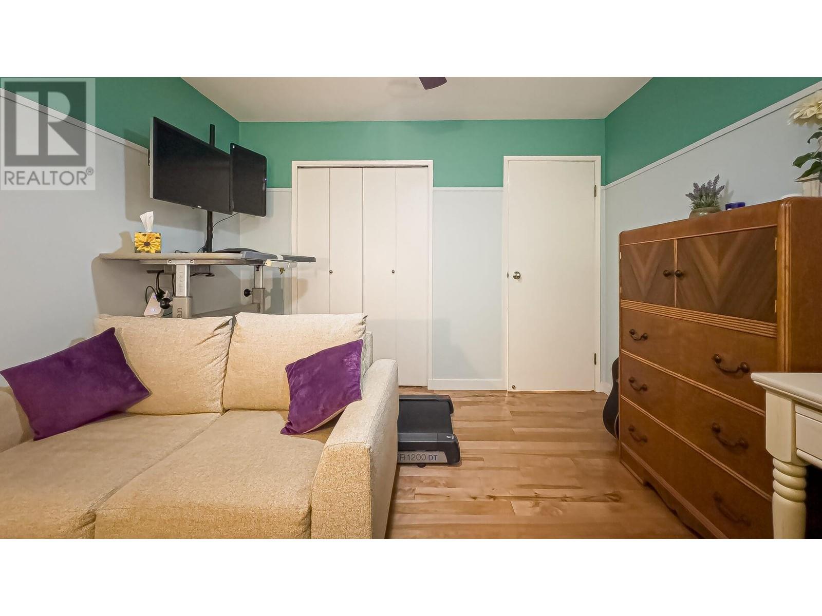 8531 Woodtrail Place, Burnaby, British Columbia  V5A 4A9 - Photo 29 - R2825002