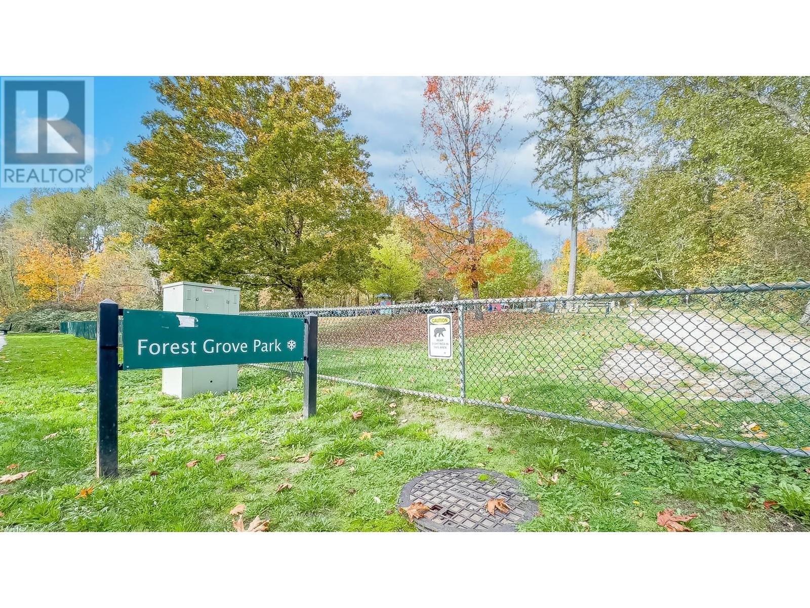 8531 Woodtrail Place, Burnaby, British Columbia  V5A 4A9 - Photo 37 - R2825002