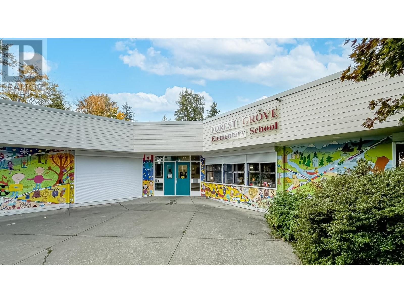 8531 Woodtrail Place, Burnaby, British Columbia  V5A 4A9 - Photo 38 - R2825002