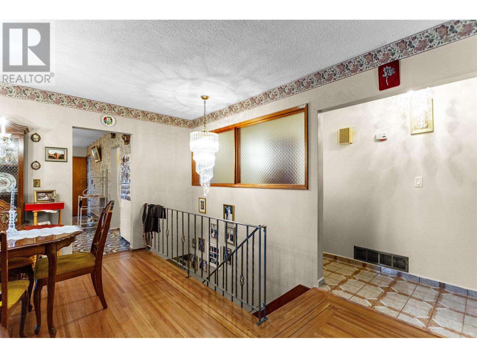 4917 Venables Street, Burnaby, British Columbia  V5B 1X8 - Photo 16 - R2826223