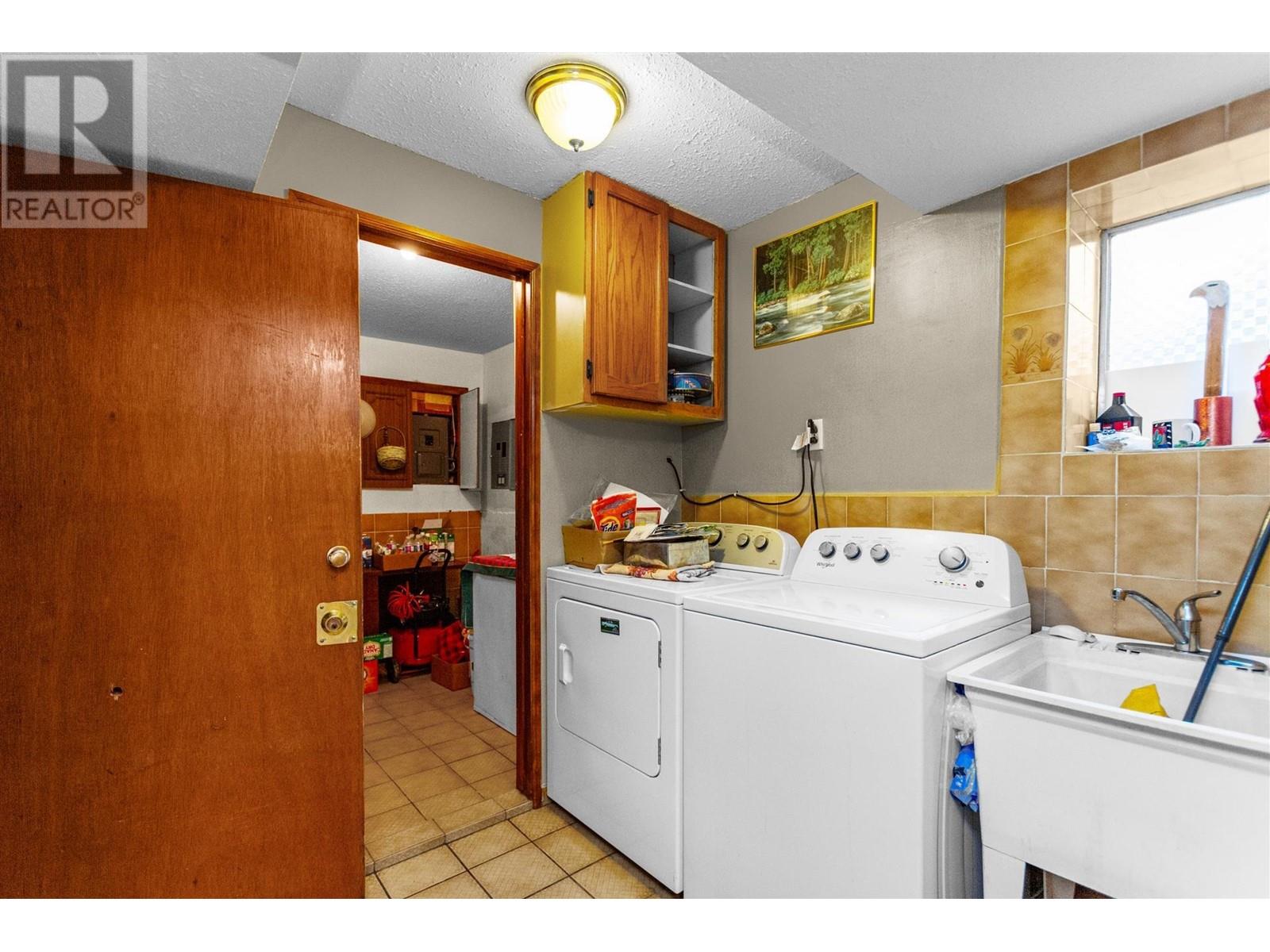 4917 Venables Street, Burnaby, British Columbia  V5B 1X8 - Photo 21 - R2826223