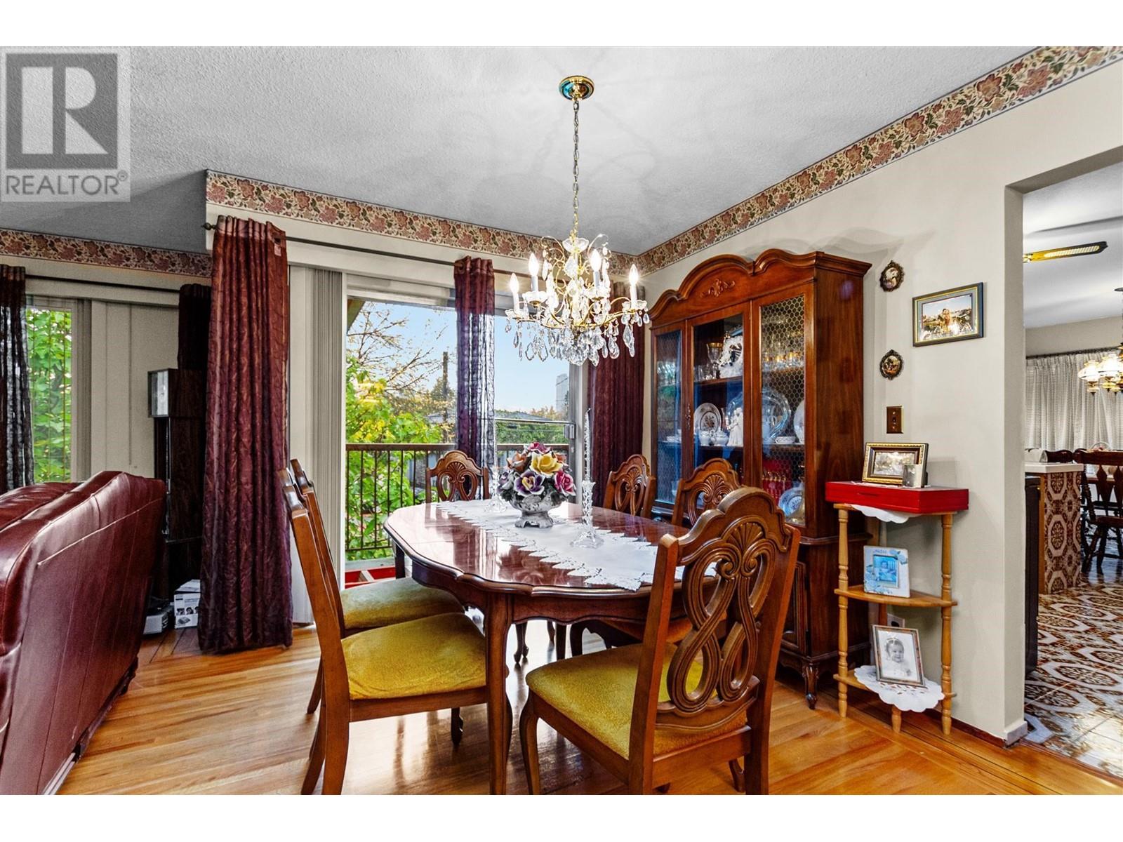 4917 Venables Street, Burnaby, British Columbia  V5B 1X8 - Photo 6 - R2826223