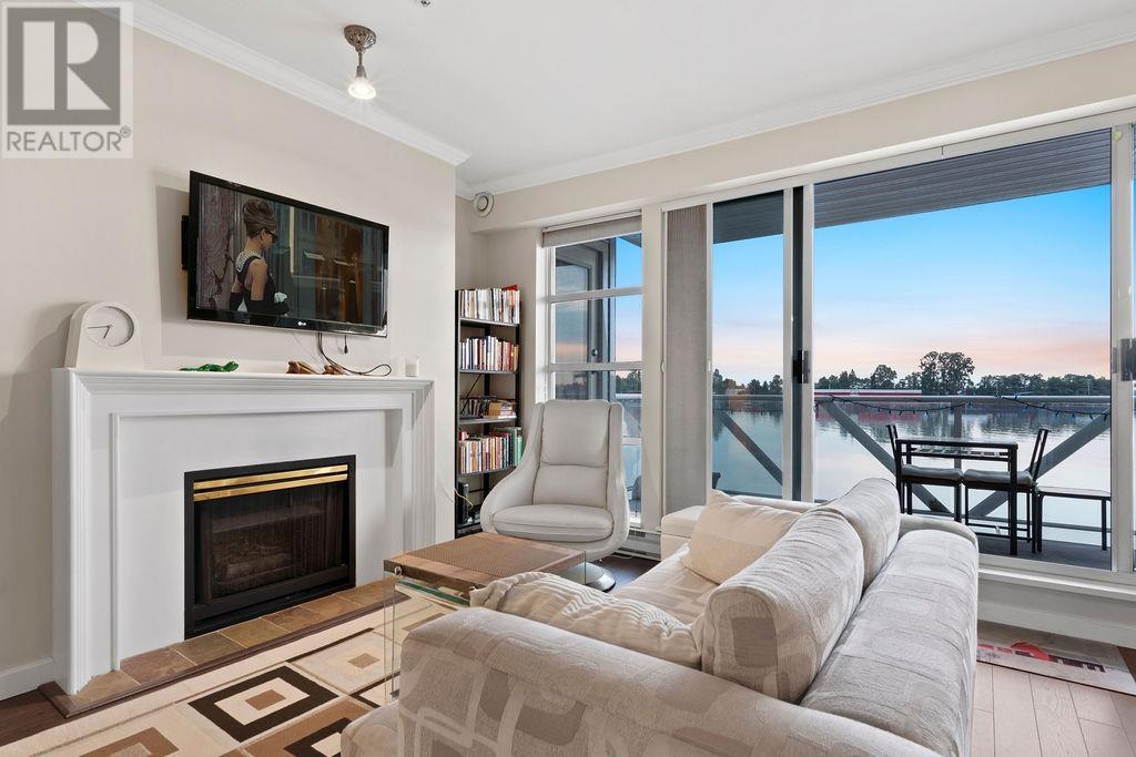 210 2020 Se Kent Avenue, Vancouver, British Columbia  V5P 4X1 - Photo 5 - R2819614