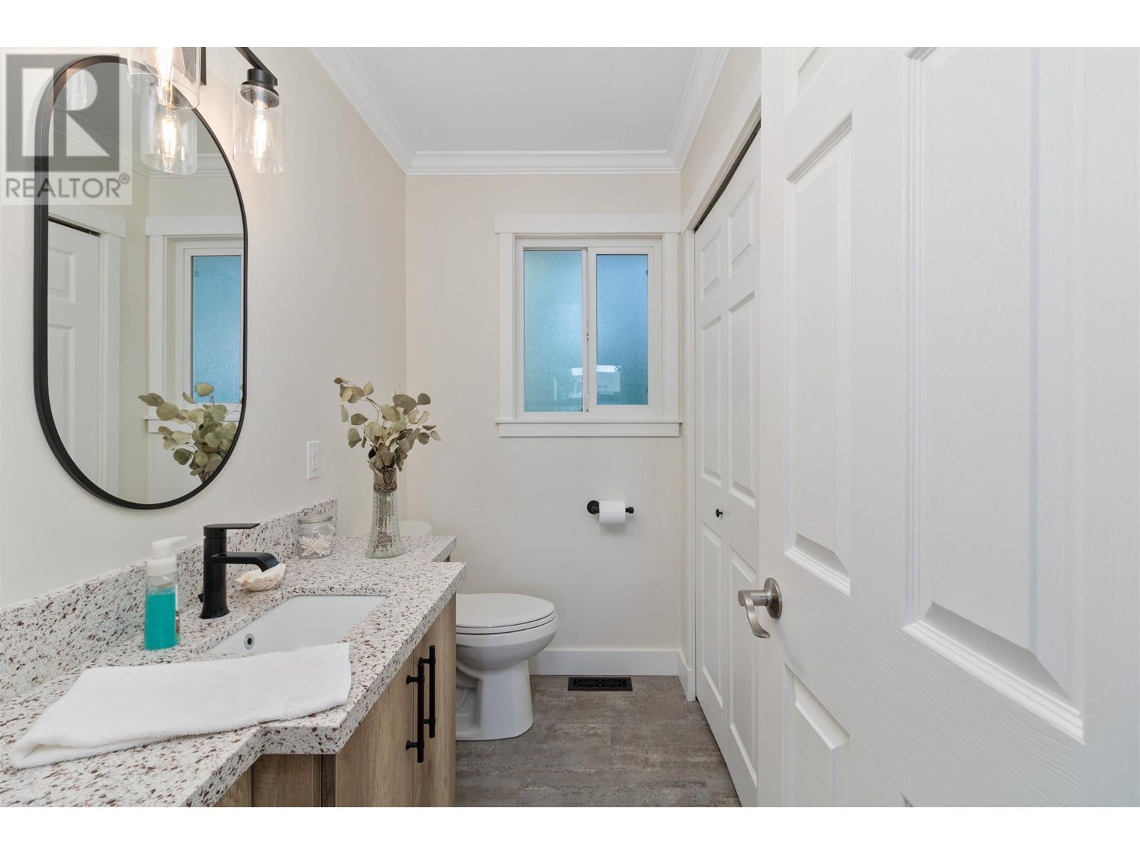 12048 189a Street, Pitt Meadows, British Columbia  V3Y 1W6 - Photo 16 - R2818103