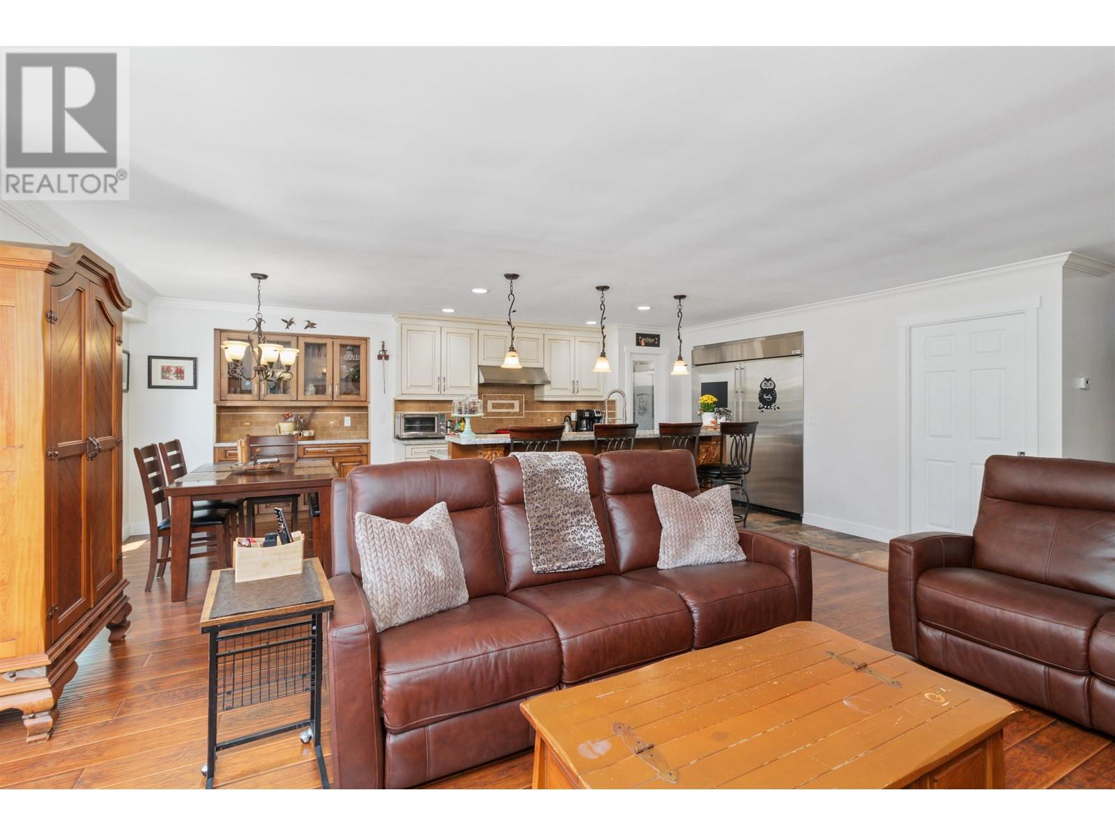 12048 189a Street, Pitt Meadows, British Columbia  V3Y 1W6 - Photo 9 - R2818103