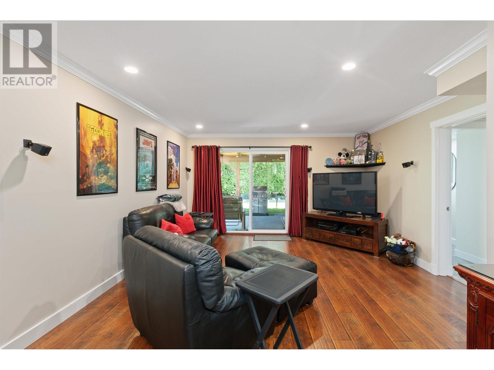 12048 189a Street, Pitt Meadows, British Columbia  V3Y 1W6 - Photo 12 - R2818103