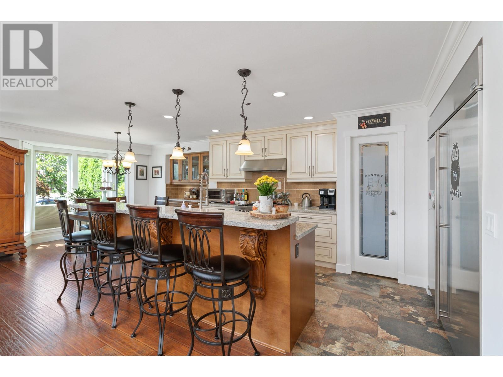 12048 189a Street, Pitt Meadows, British Columbia  V3Y 1W6 - Photo 7 - R2818103