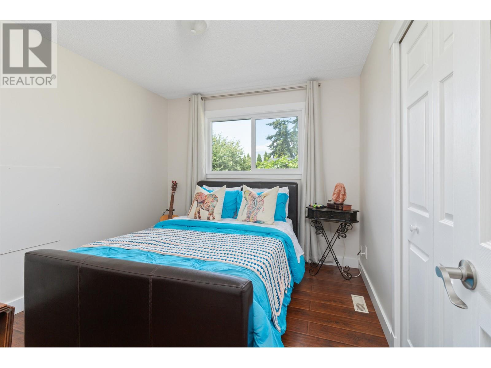 12048 189a Street, Pitt Meadows, British Columbia  V3Y 1W6 - Photo 17 - R2818103