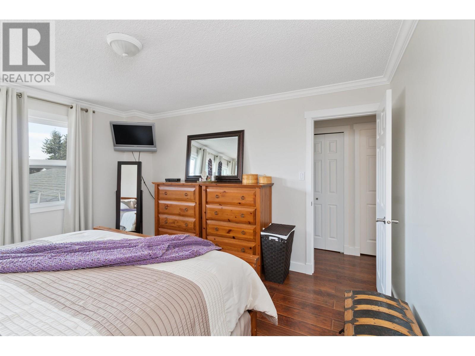 12048 189a Street, Pitt Meadows, British Columbia  V3Y 1W6 - Photo 15 - R2818103