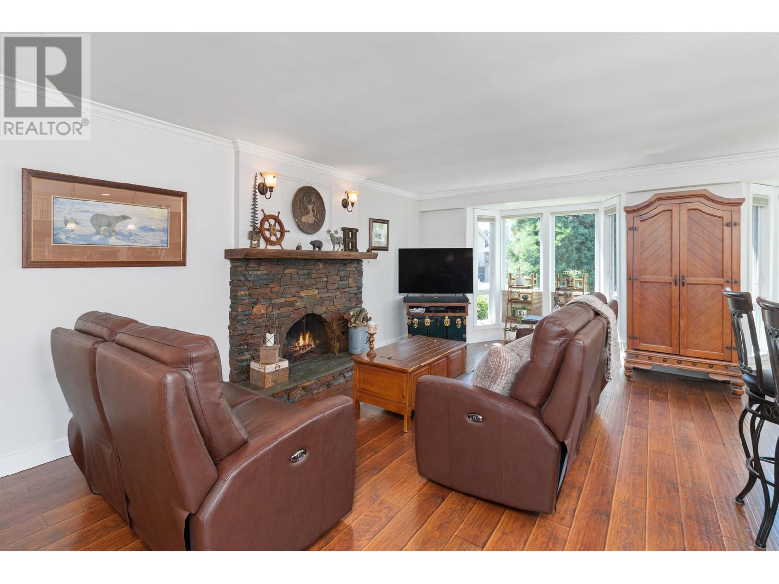 12048 189a Street, Pitt Meadows, British Columbia  V3Y 1W6 - Photo 8 - R2818103