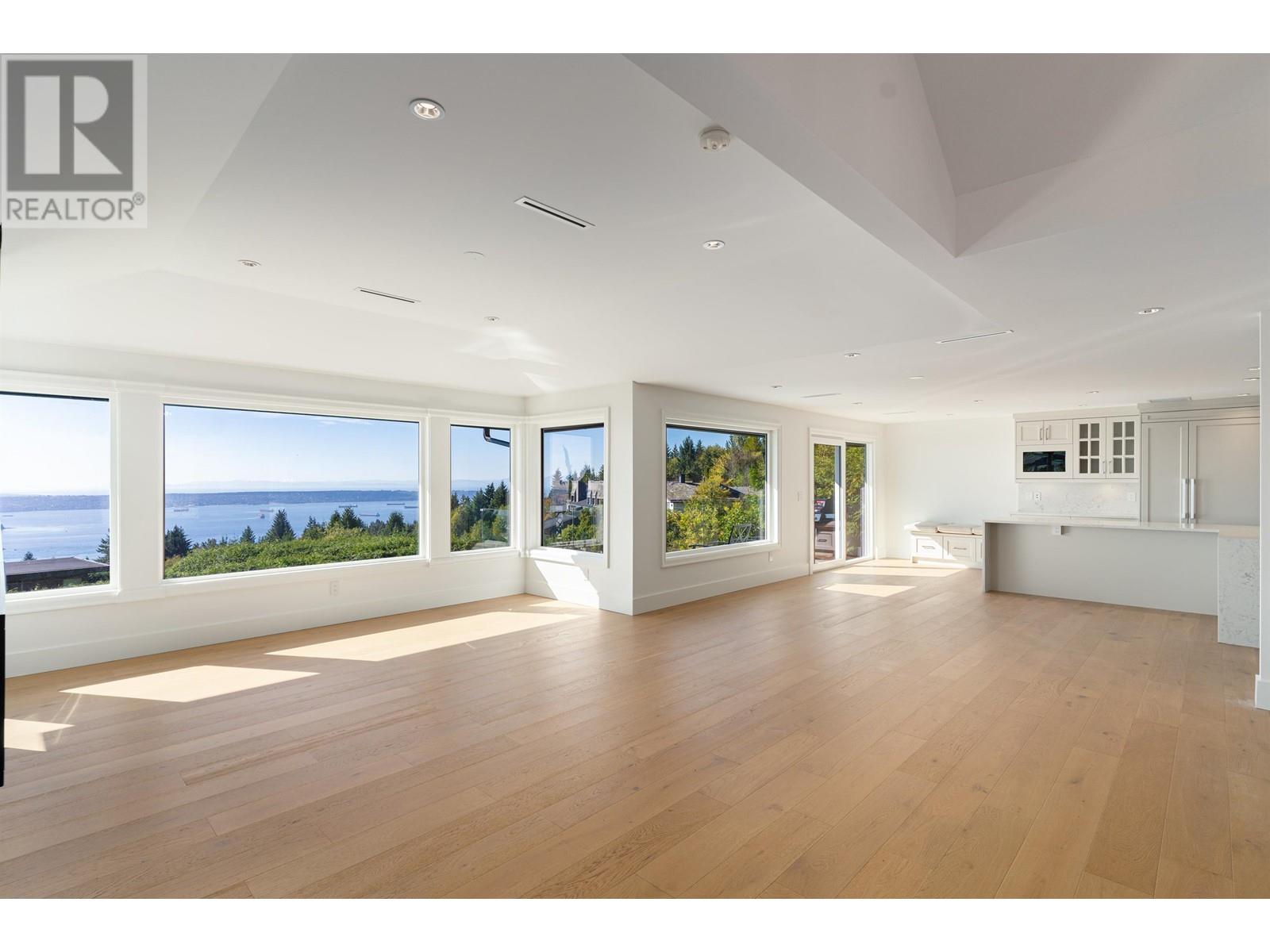 1138 Eyremount Drive, West Vancouver, British Columbia  V7S 2C5 - Photo 6 - R2824376