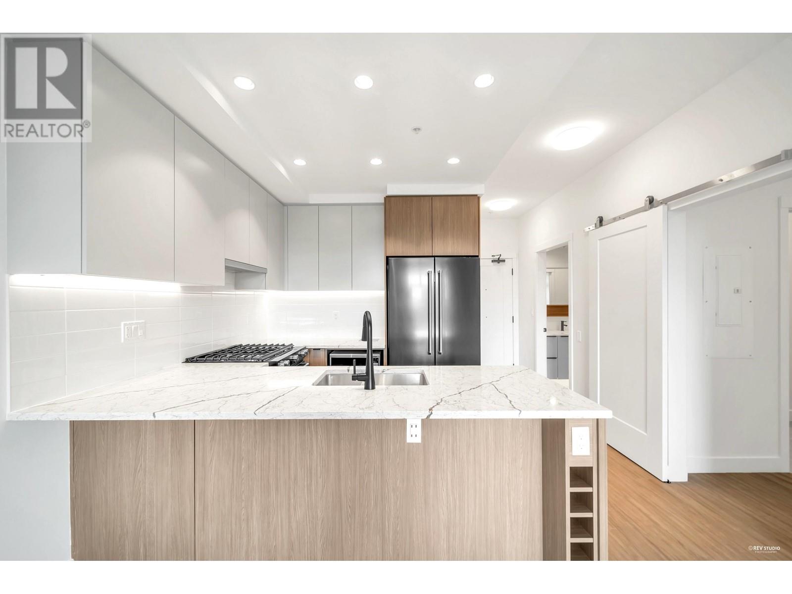 205 2408 Grant Street, Vancouver, British Columbia  V5K 3G4 - Photo 3 - R2826195