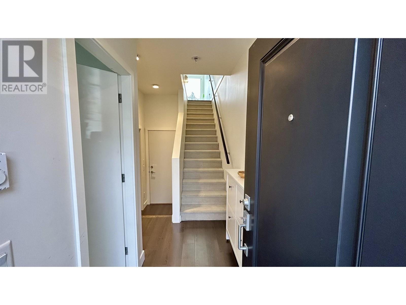 117 548 Foster Avenue, Coquitlam, British Columbia  V3J 0E2 - Photo 4 - R2819467
