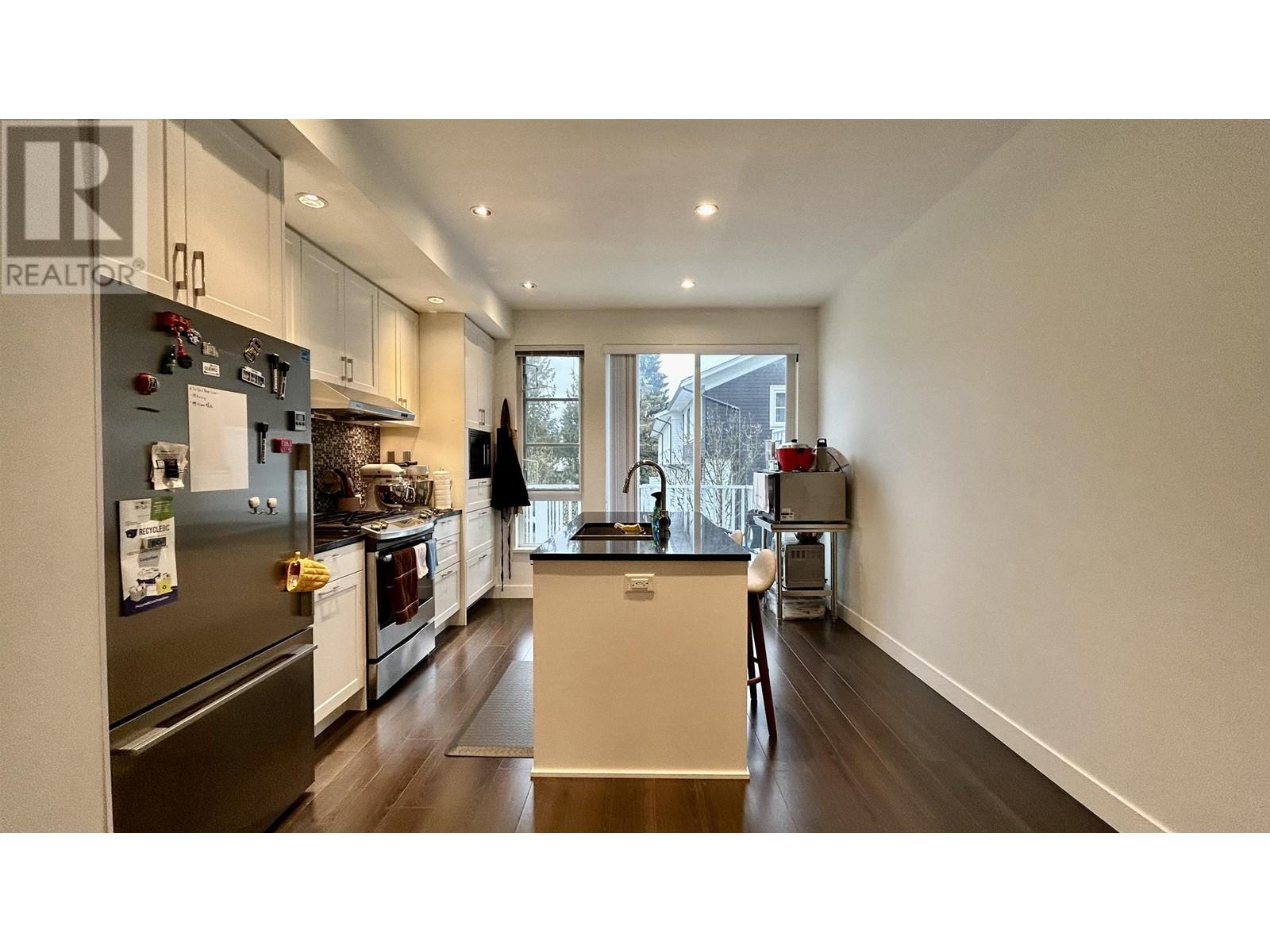 117 548 Foster Avenue, Coquitlam, British Columbia  V3J 0E2 - Photo 12 - R2819467