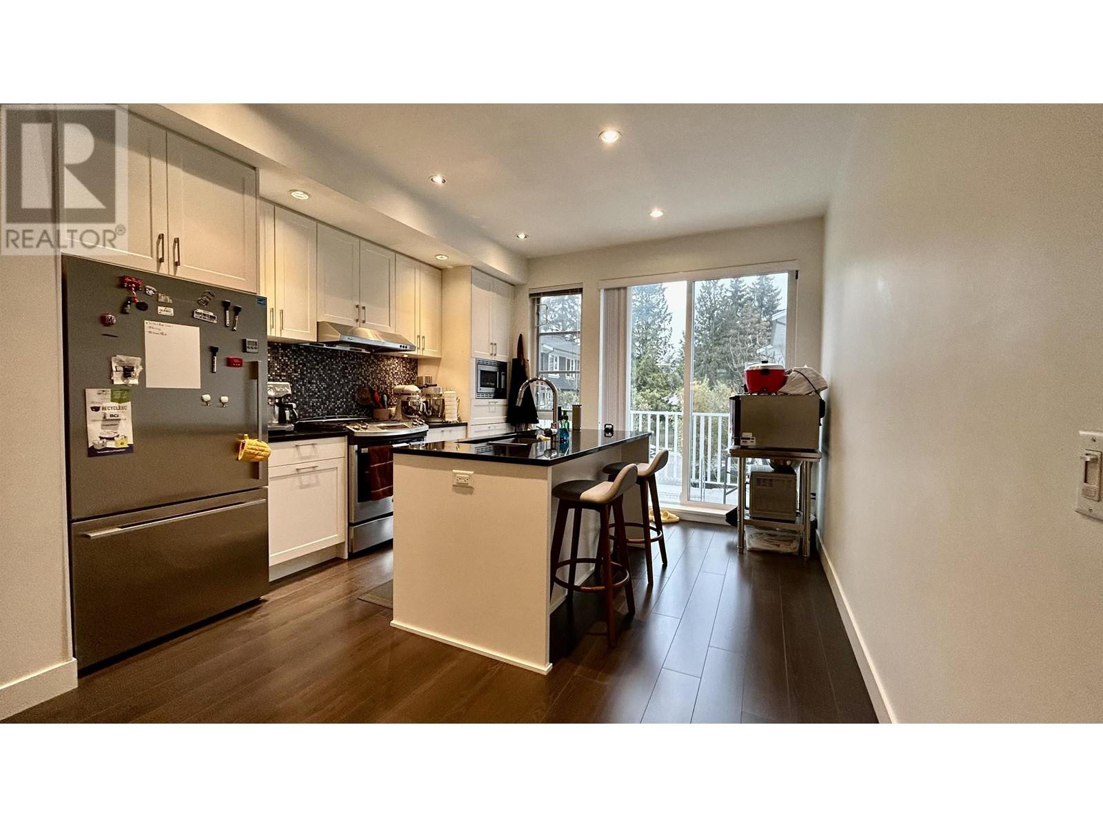 117 548 Foster Avenue, Coquitlam, British Columbia  V3J 0E2 - Photo 11 - R2819467
