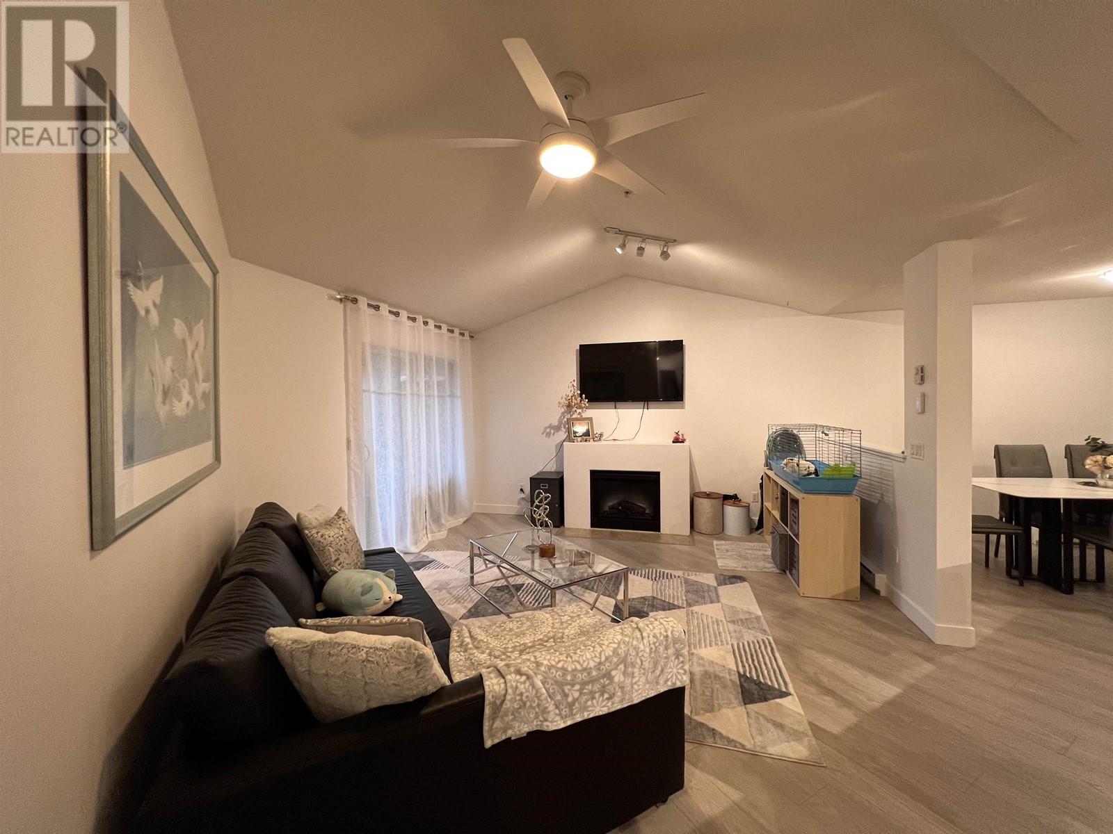 428 12248 224 Street, Maple Ridge, British Columbia  V2X 8W6 - Photo 2 - R2823802