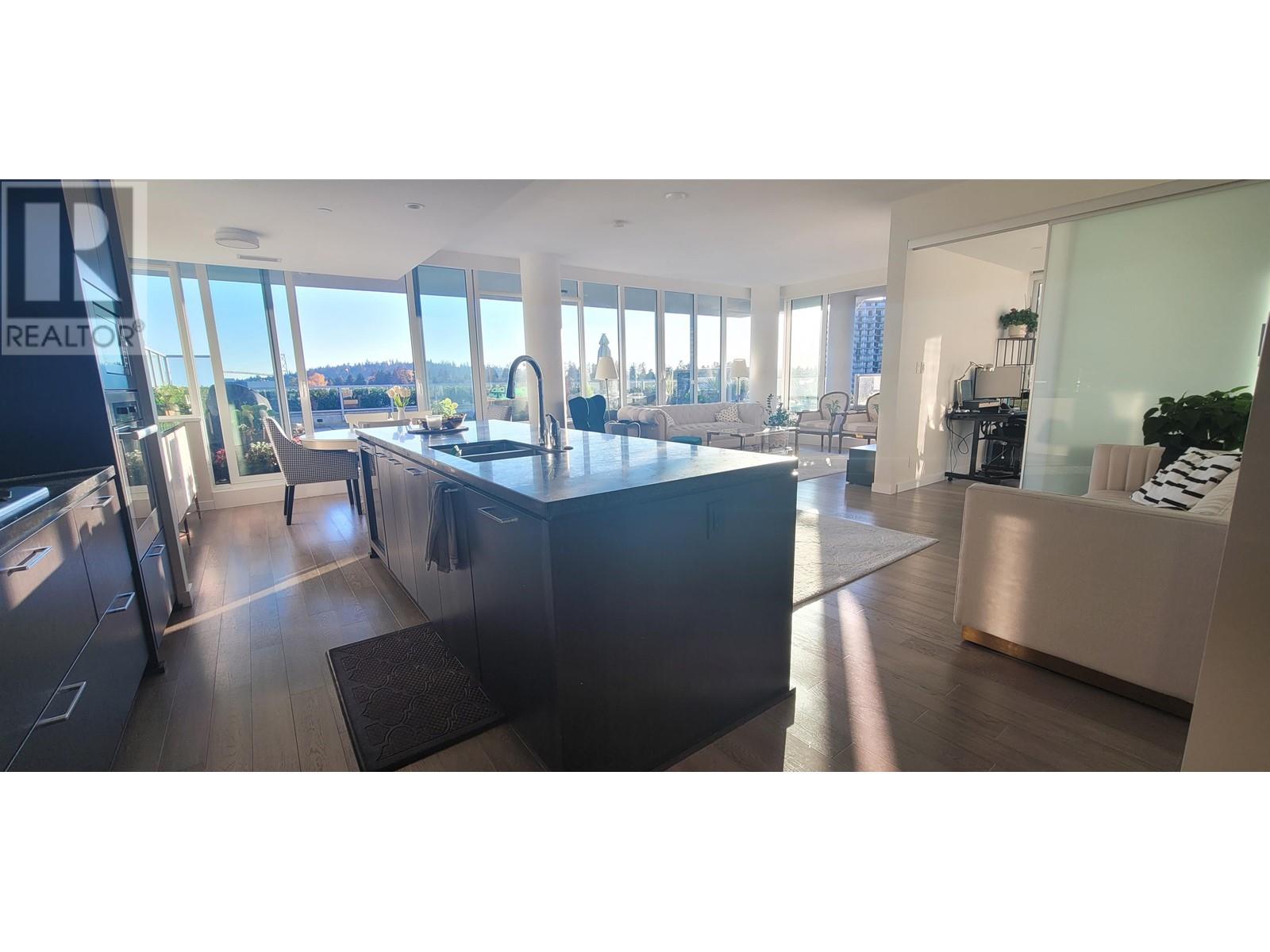 #604 788 Arthur Erickson Place, West Vancouver, British Columbia  V7T 1J1 - Photo 2 - R2826666