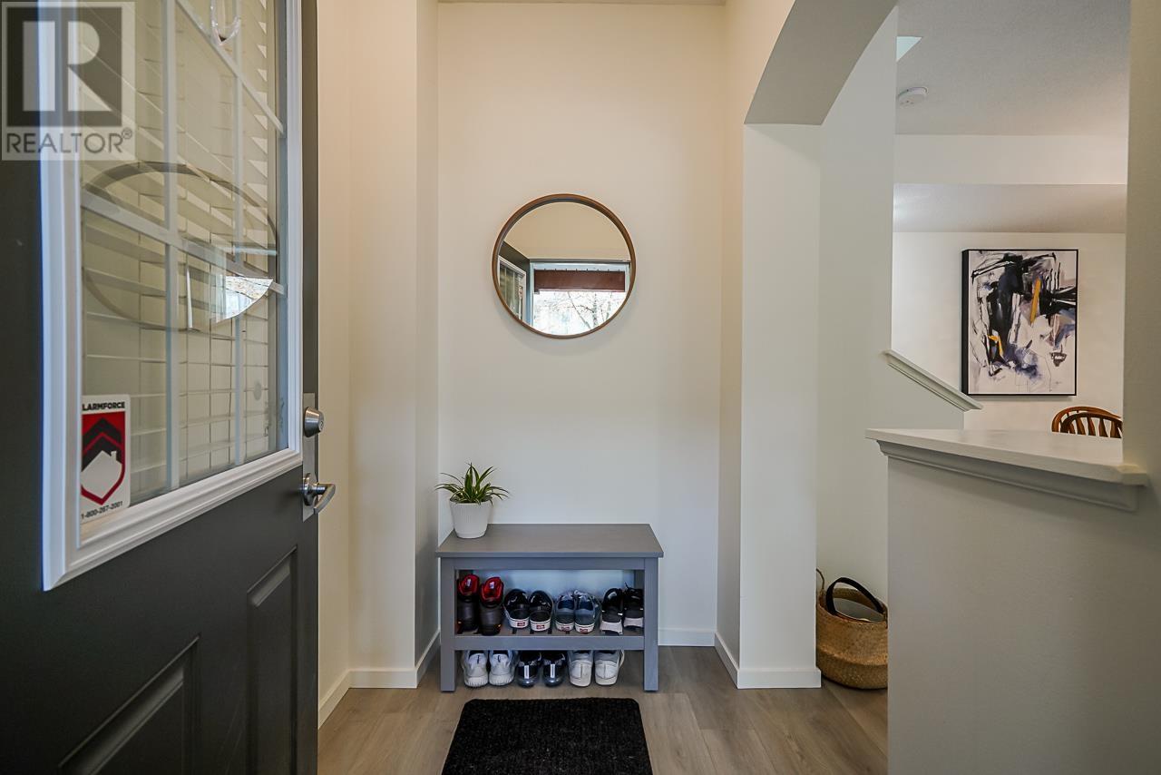 38 6736 Southpoint Drive, Burnaby, British Columbia  V3N 0A4 - Photo 6 - R2825097