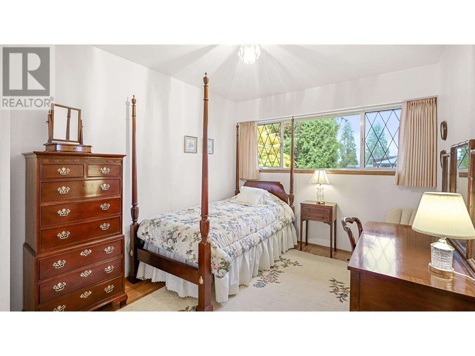 908 Belvedere Drive, North Vancouver, British Columbia  V7R 2B9 - Photo 13 - R2826683