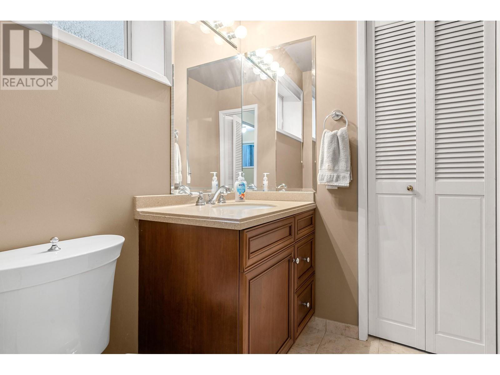 908 Belvedere Drive, North Vancouver, British Columbia  V7R 2B9 - Photo 21 - R2826683